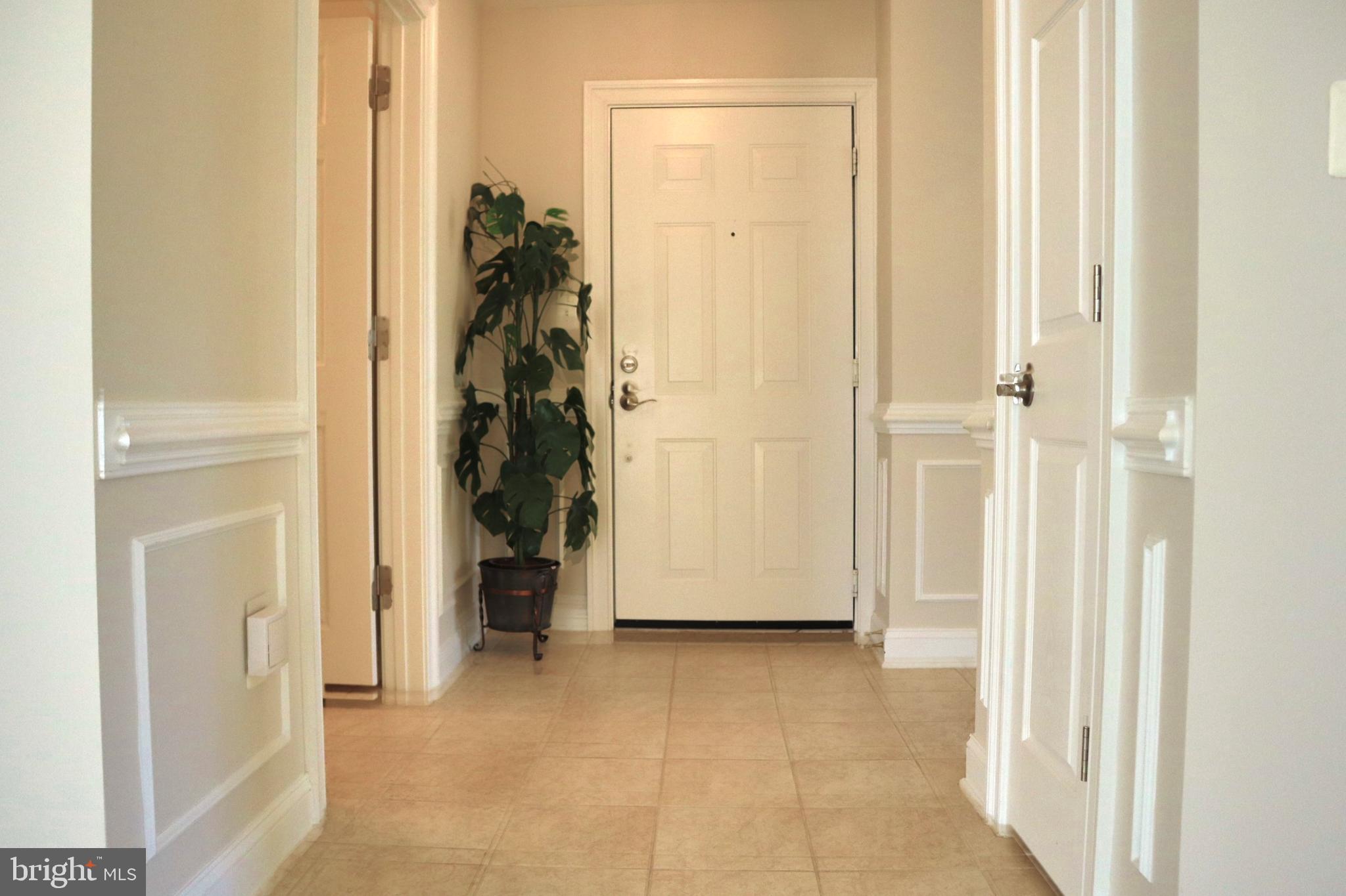 315 King Farm Blvd #302