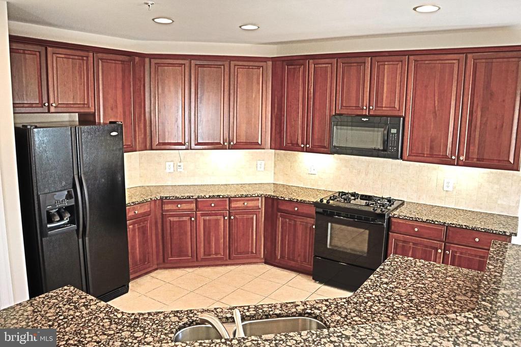 315 King Farm Blvd #302
