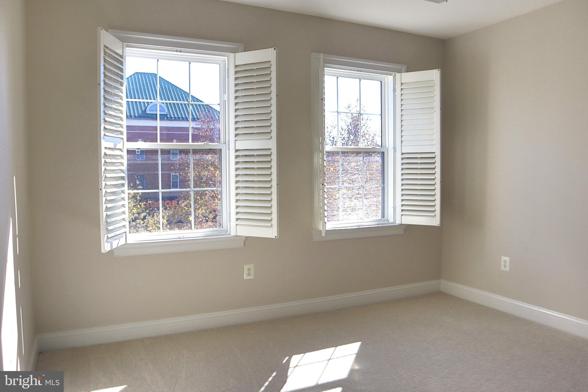 315 King Farm Blvd #302
