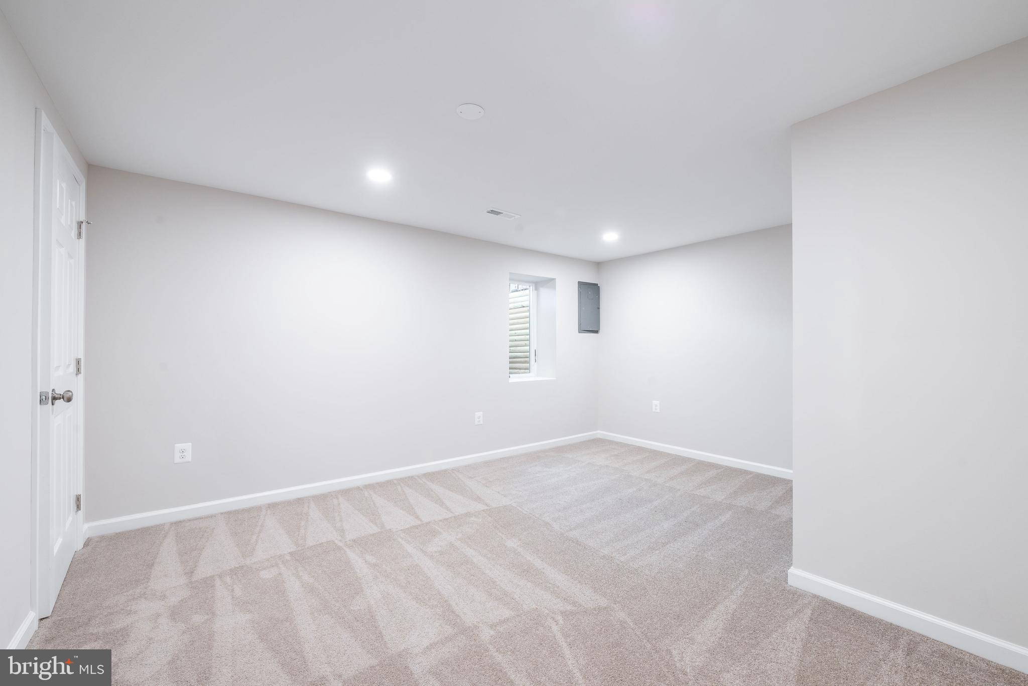 8955 Centerway Rd