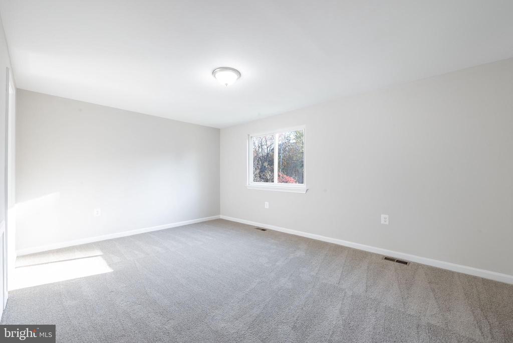 8955 Centerway Rd