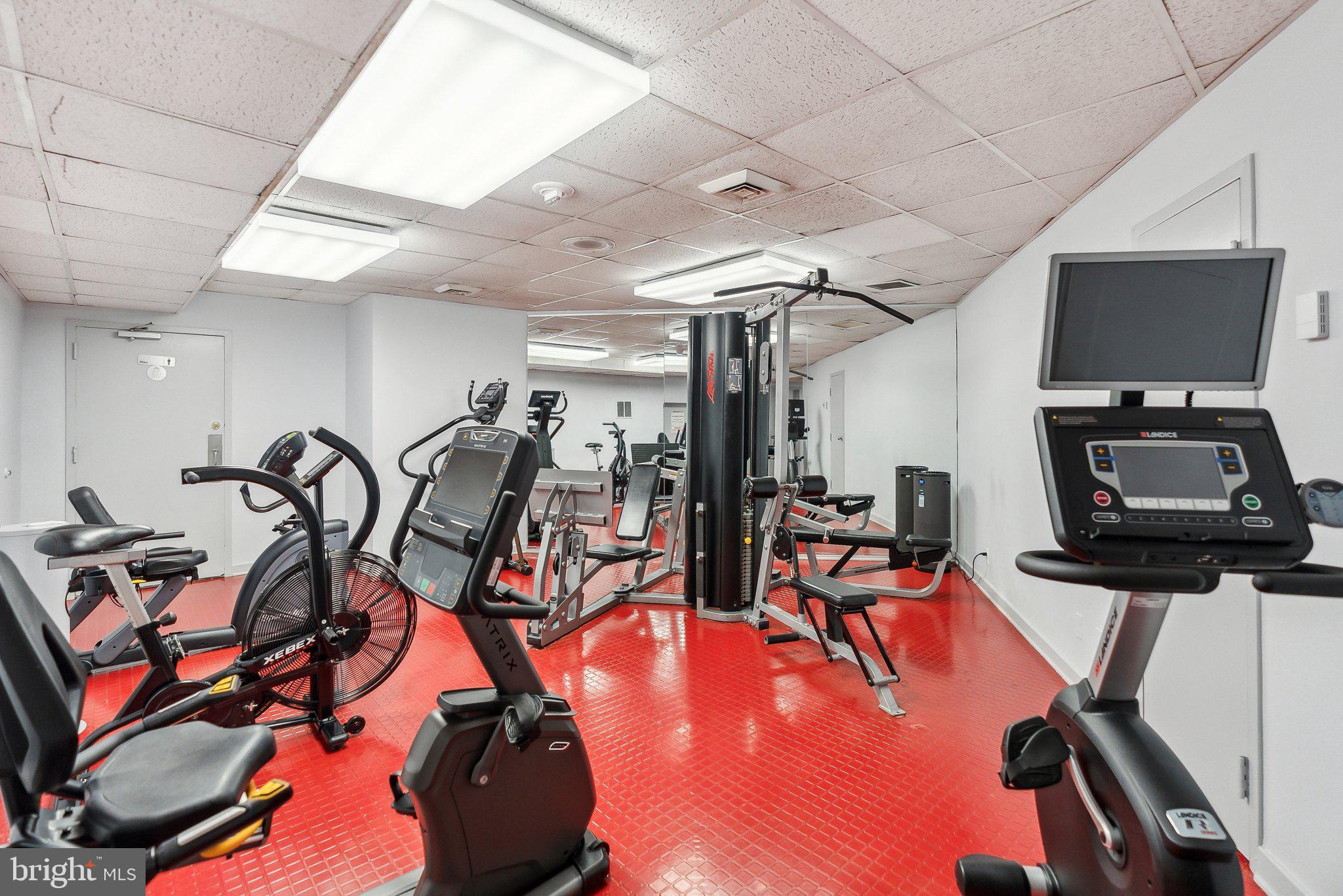 4601 N PARK AVENUE 211