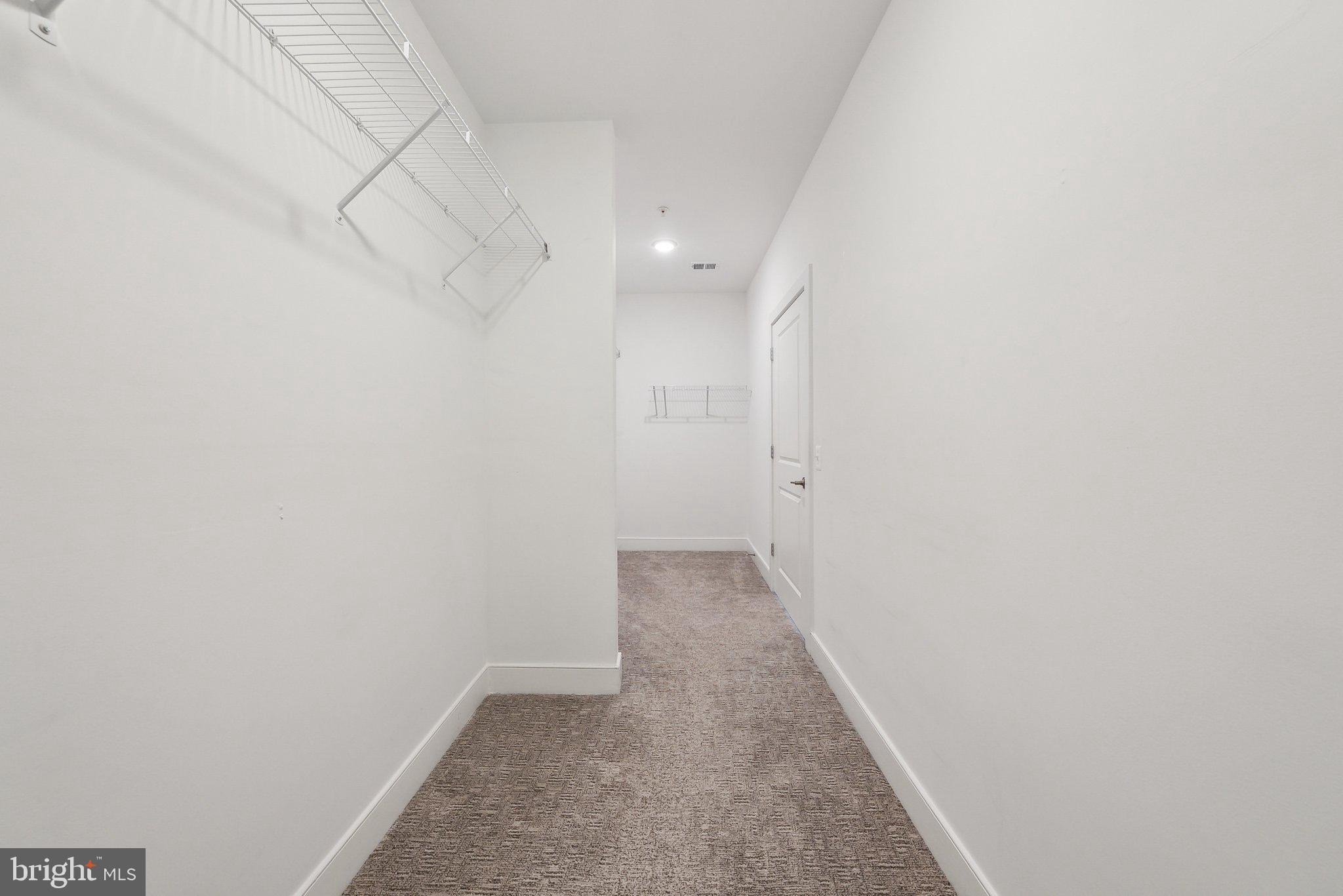 210 Decoverly Dr #407