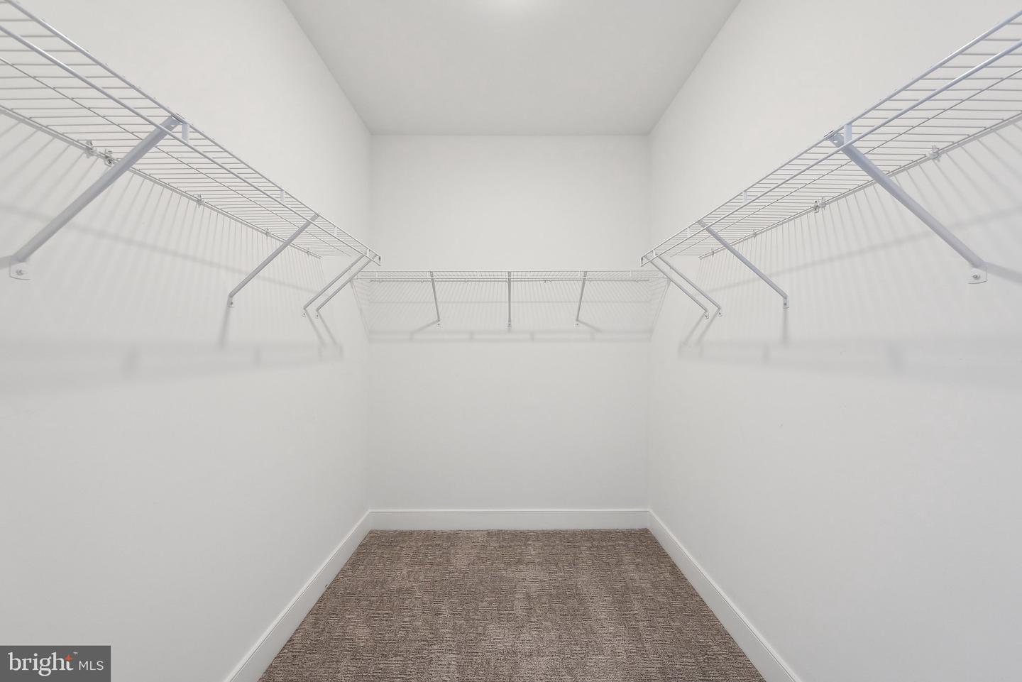 210 Decoverly Dr #407