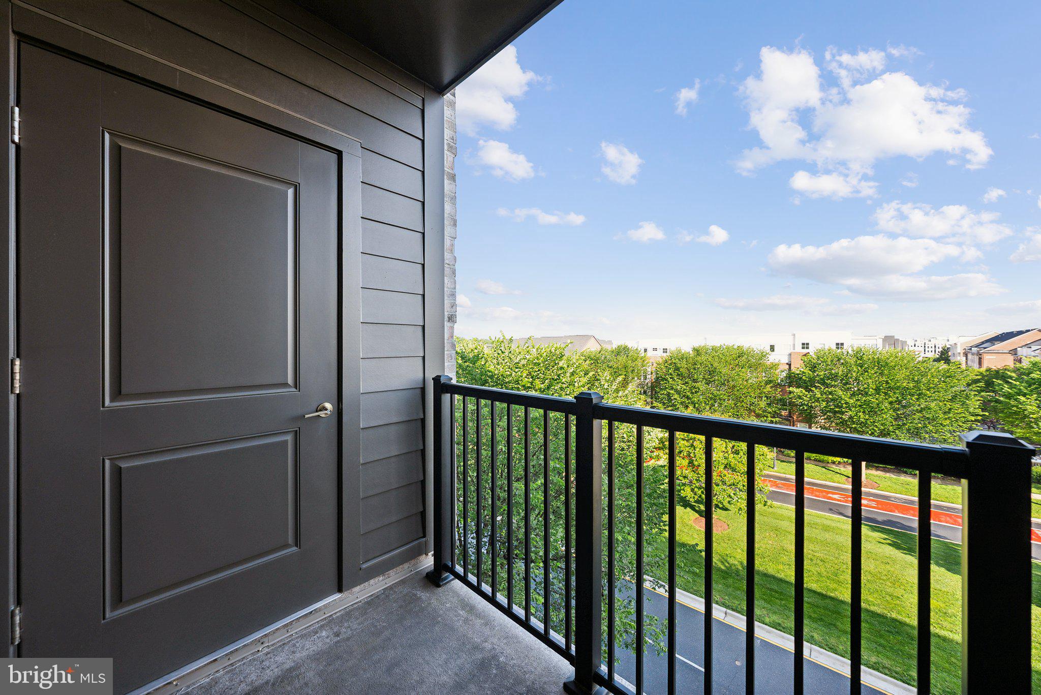 210 Decoverly Dr #407