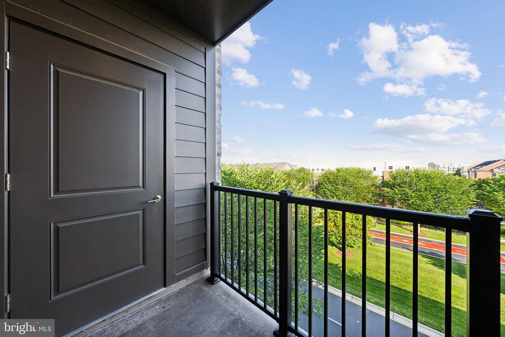 210 Decoverly Dr #407