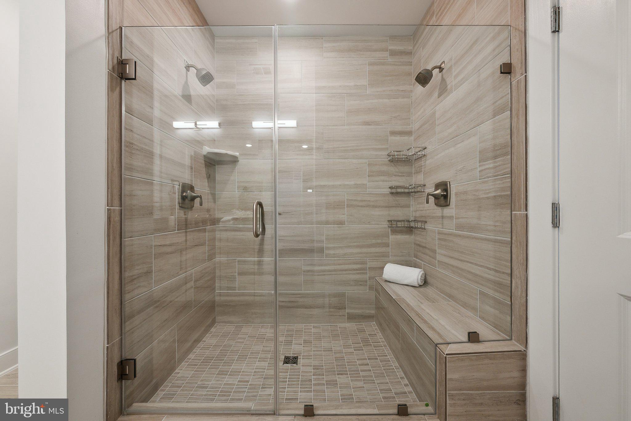 210 Decoverly Dr #407