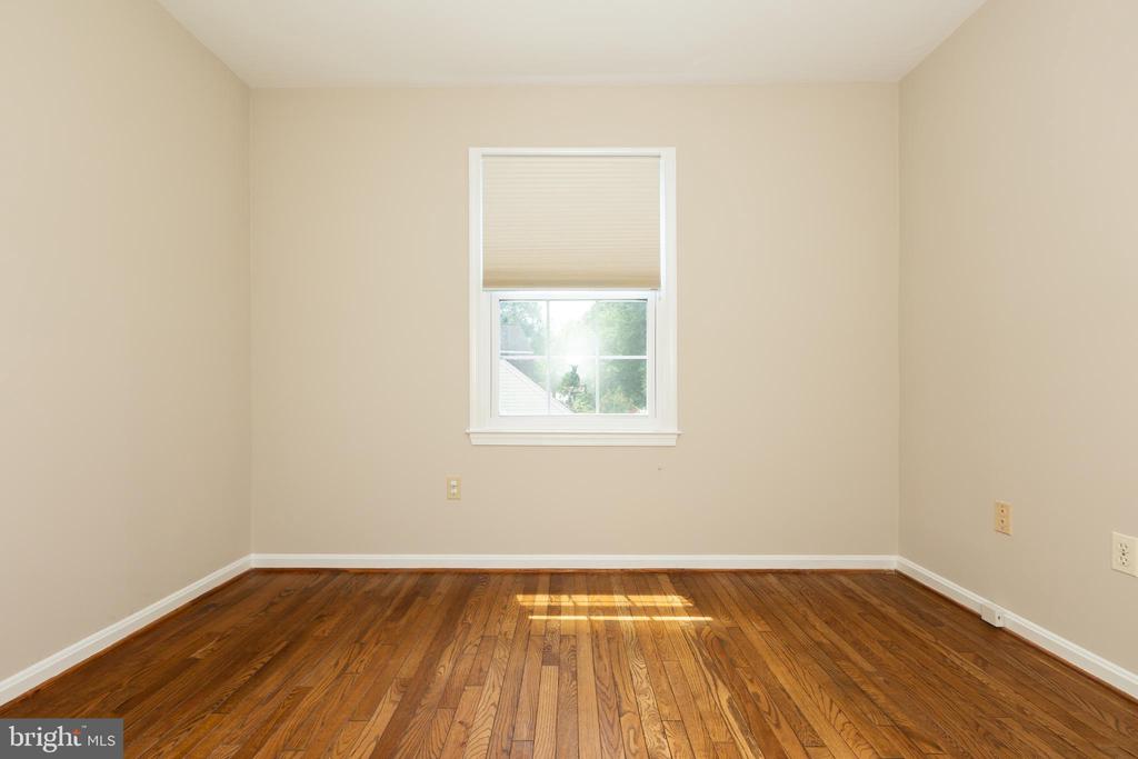 11217 HAWHILL END