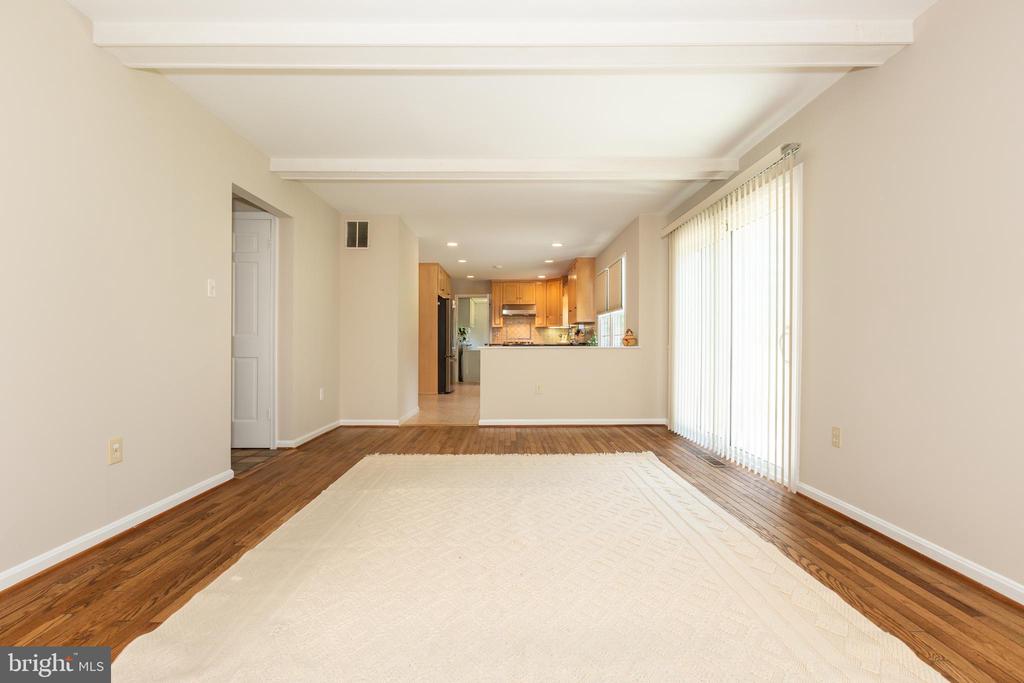 11217 HAWHILL END