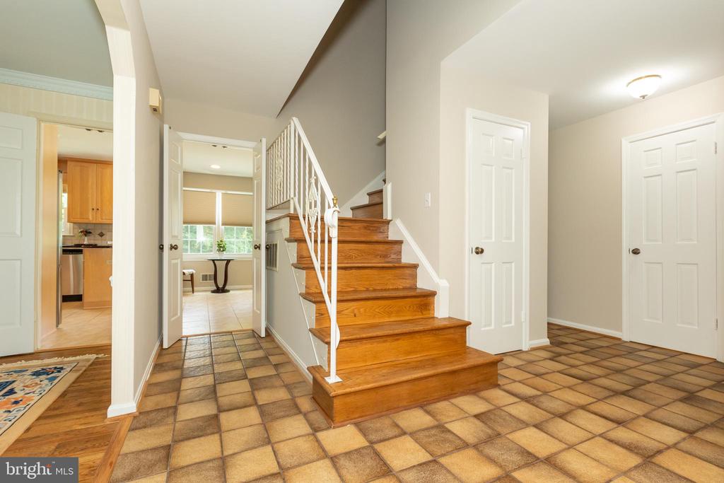 11217 HAWHILL END