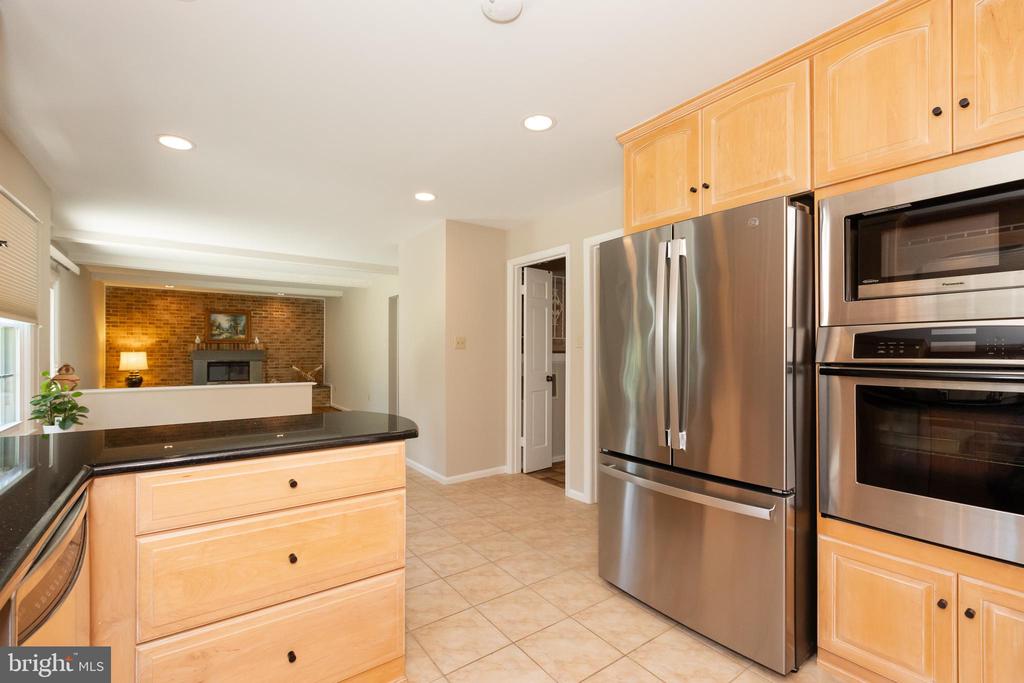 11217 HAWHILL END