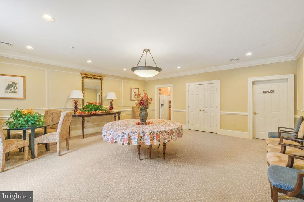 11928 DARNESTOWN ROAD V-1-A