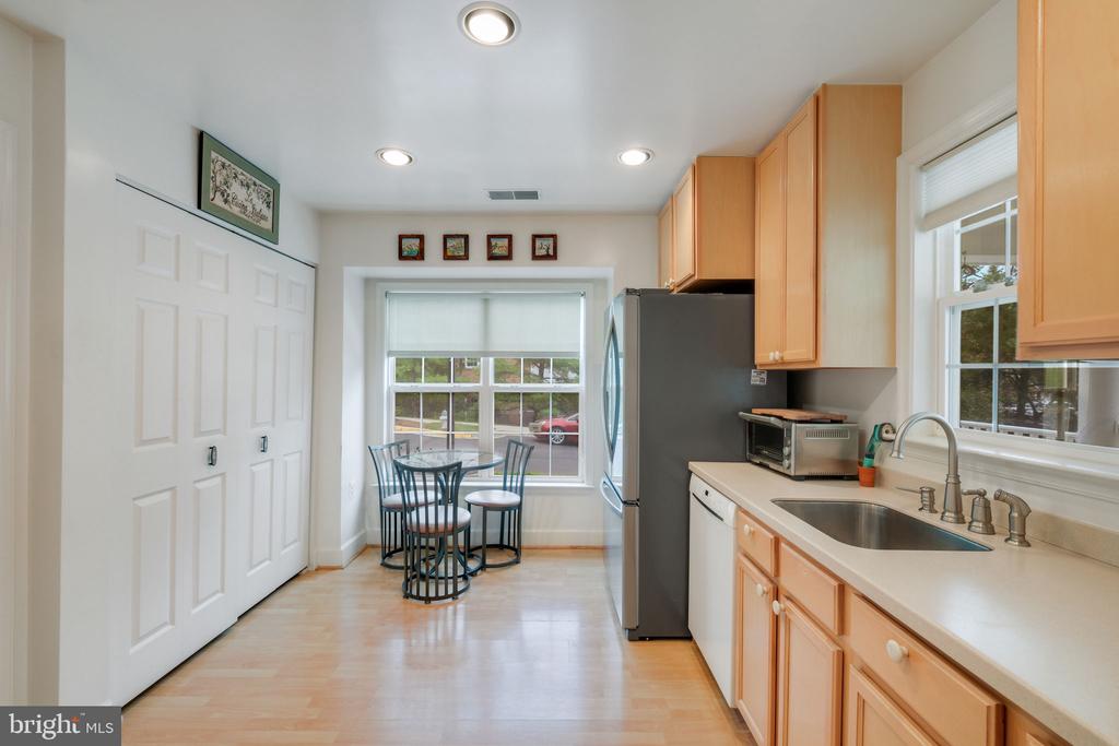 11928 DARNESTOWN ROAD V-1-A