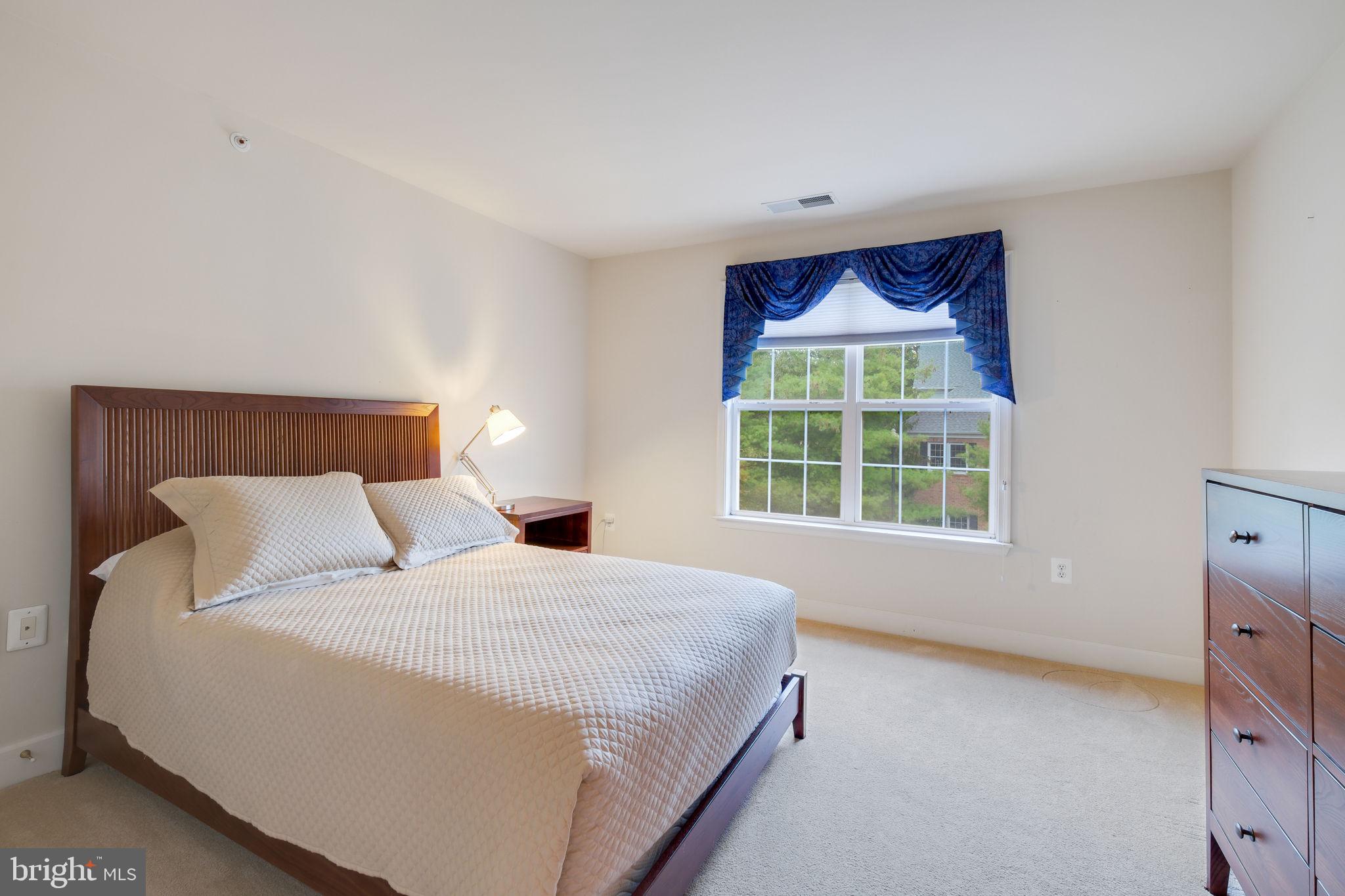 11928 DARNESTOWN ROAD V-1-A