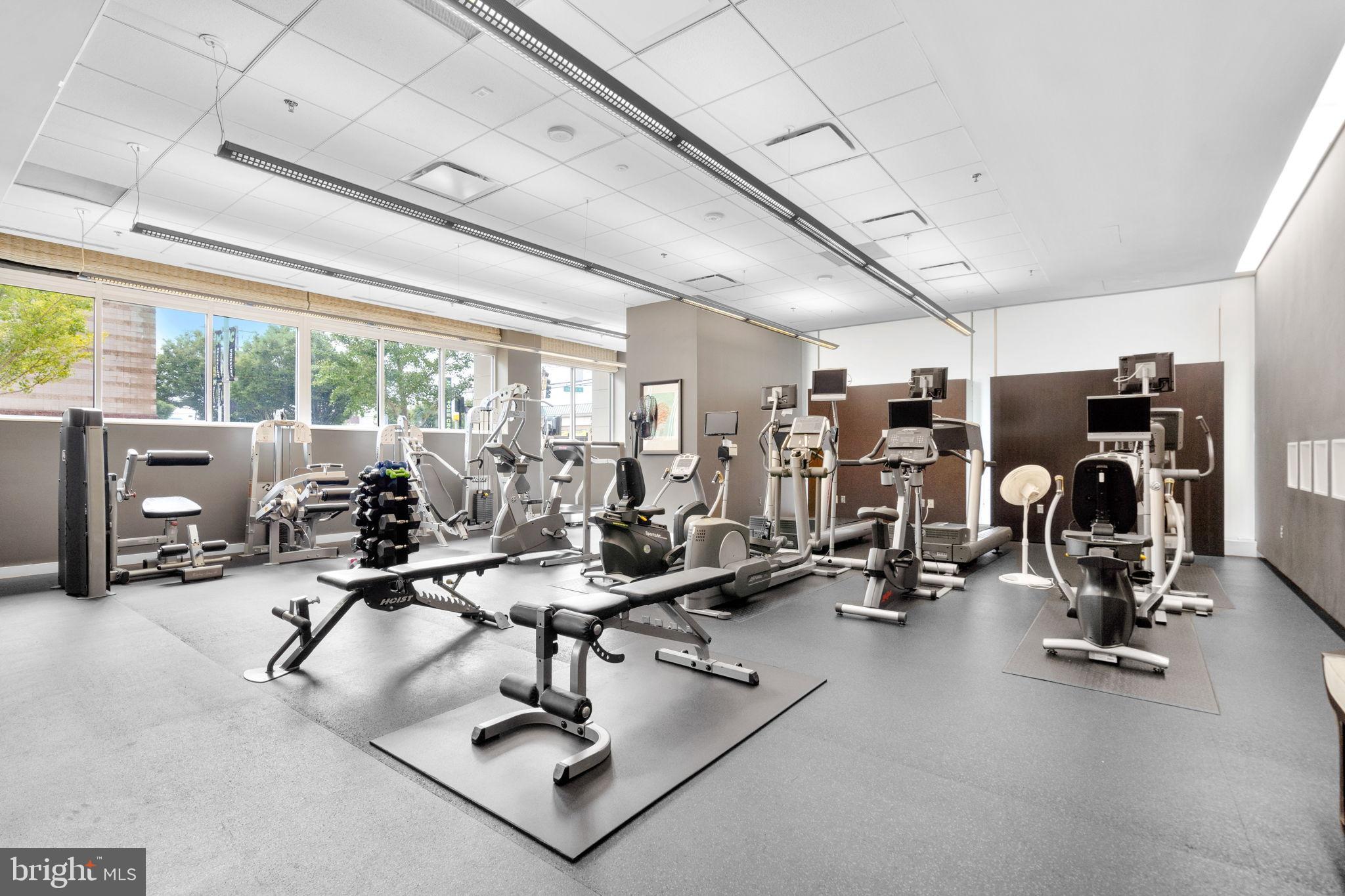 5750 BOU AVENUE 1111