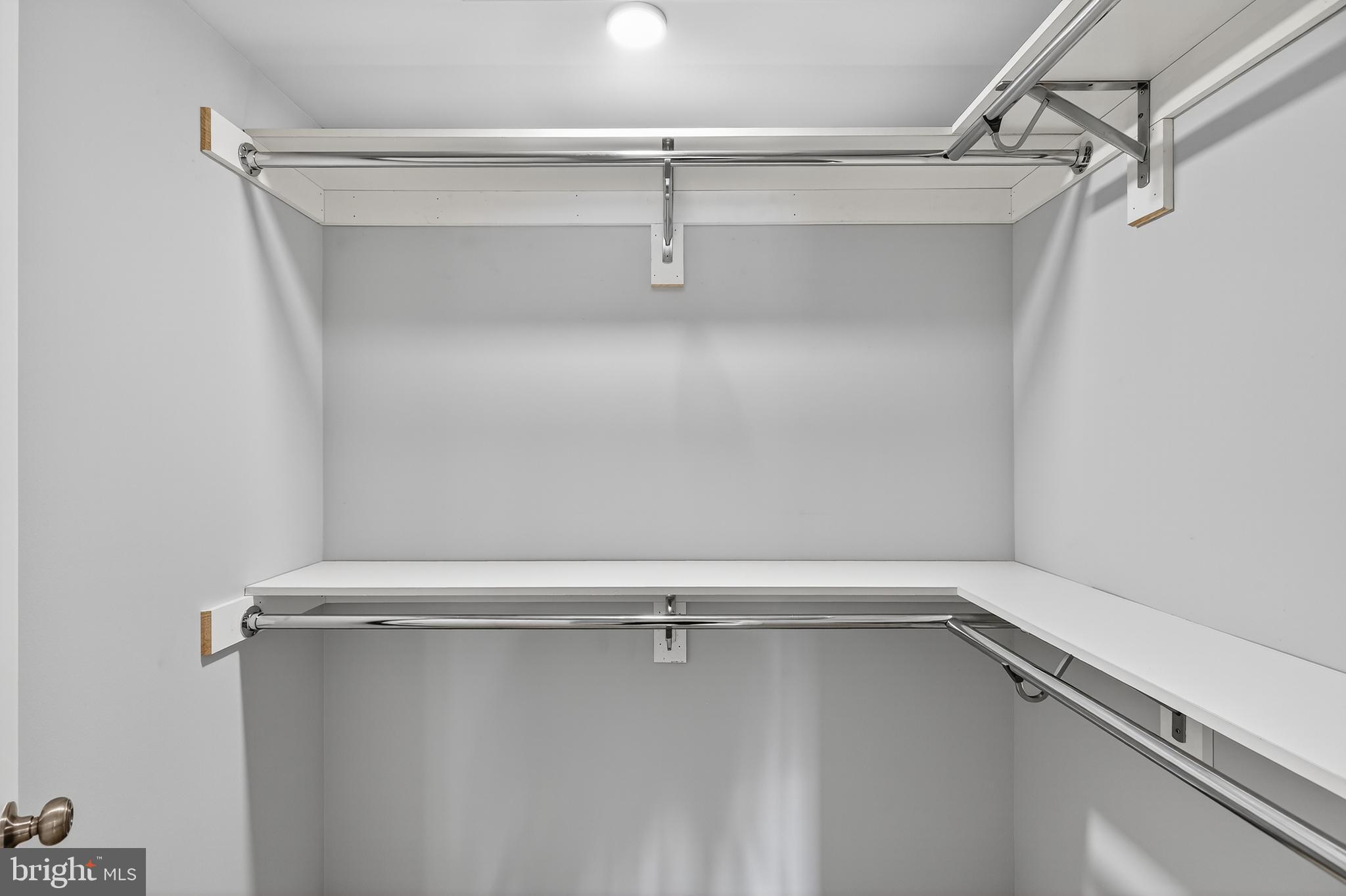 9201 WILLOW POND LANE