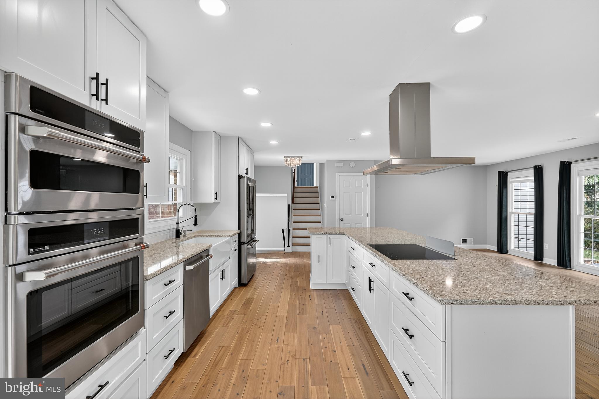 9201 WILLOW POND LANE