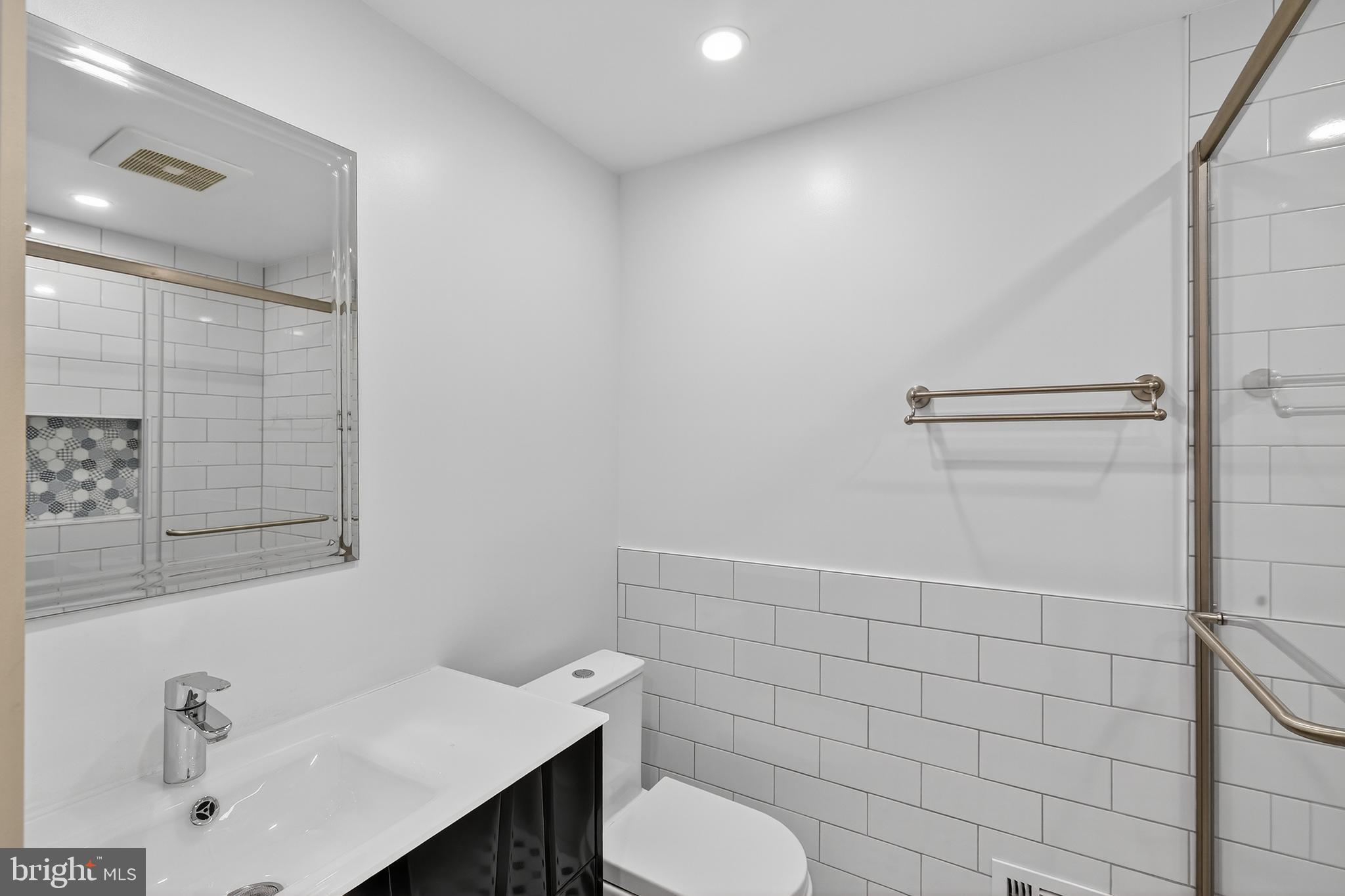 9201 WILLOW POND LANE