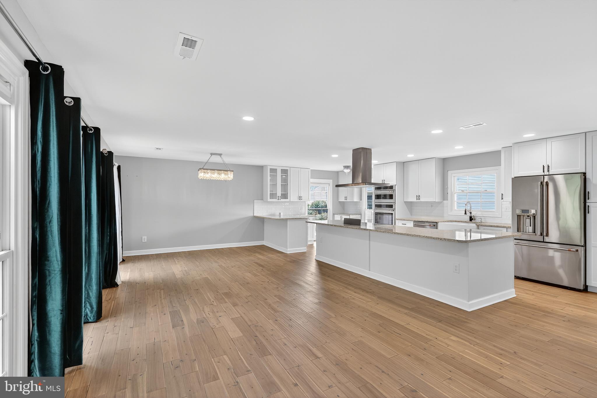 9201 WILLOW POND LANE