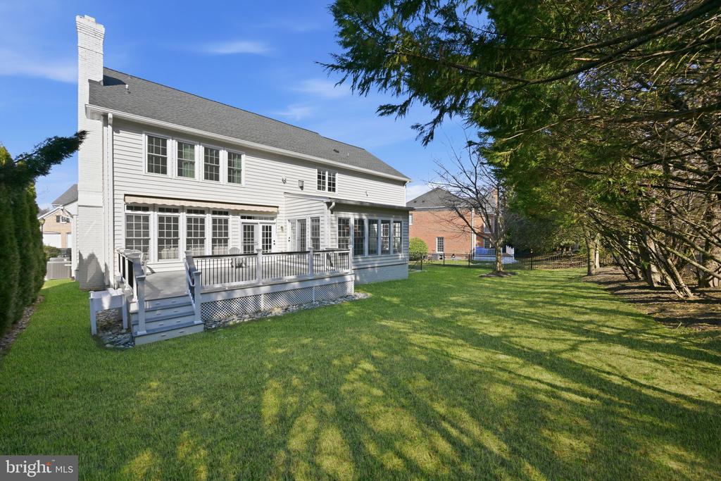 419 NATURE LANE