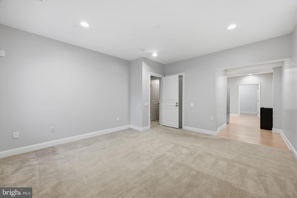 419 NATURE LANE