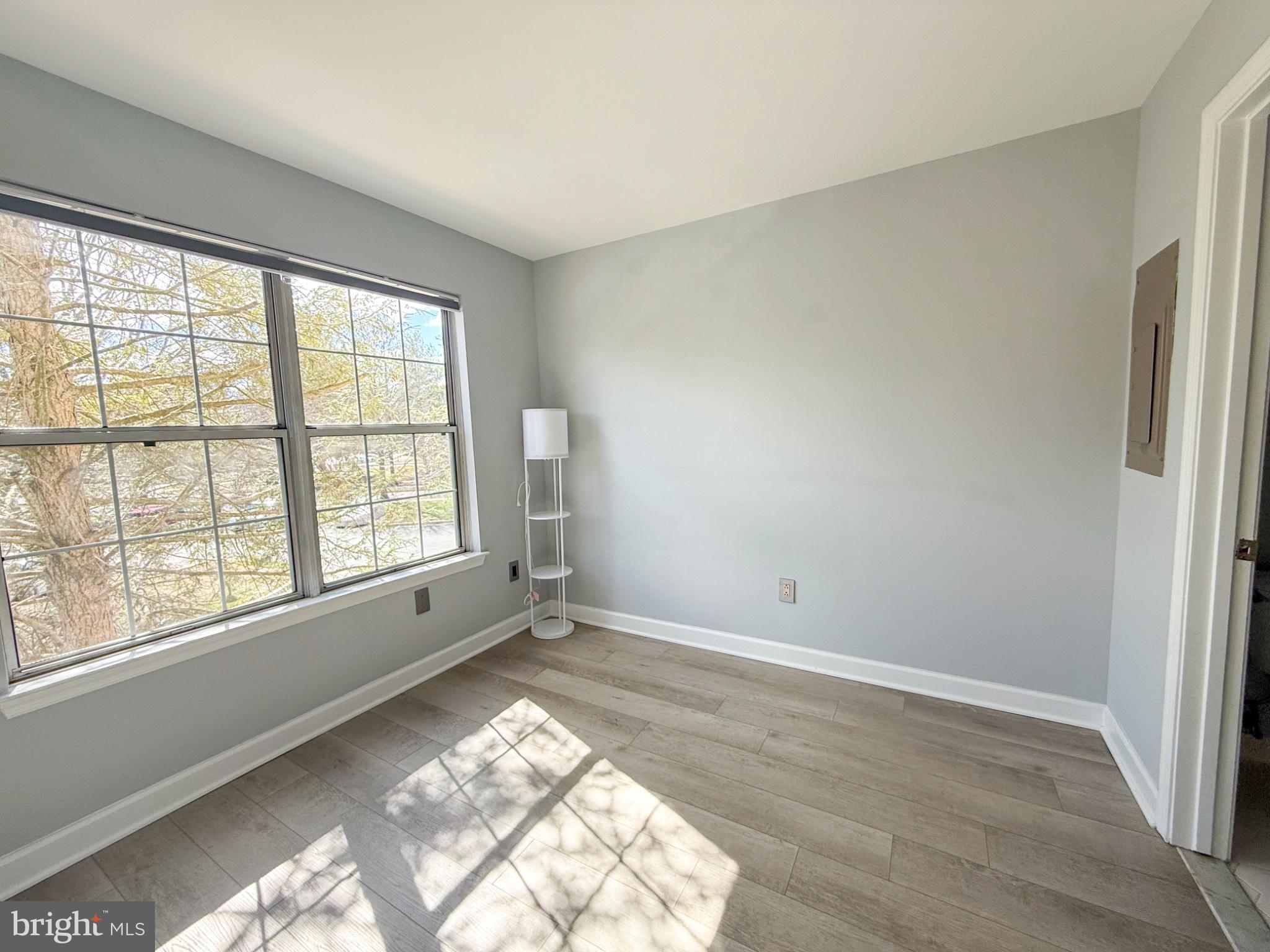 921 HILLSIDE LAKE TERRACE 306