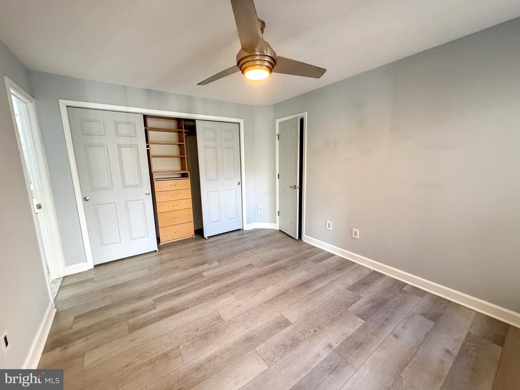 921 HILLSIDE LAKE TERRACE 306