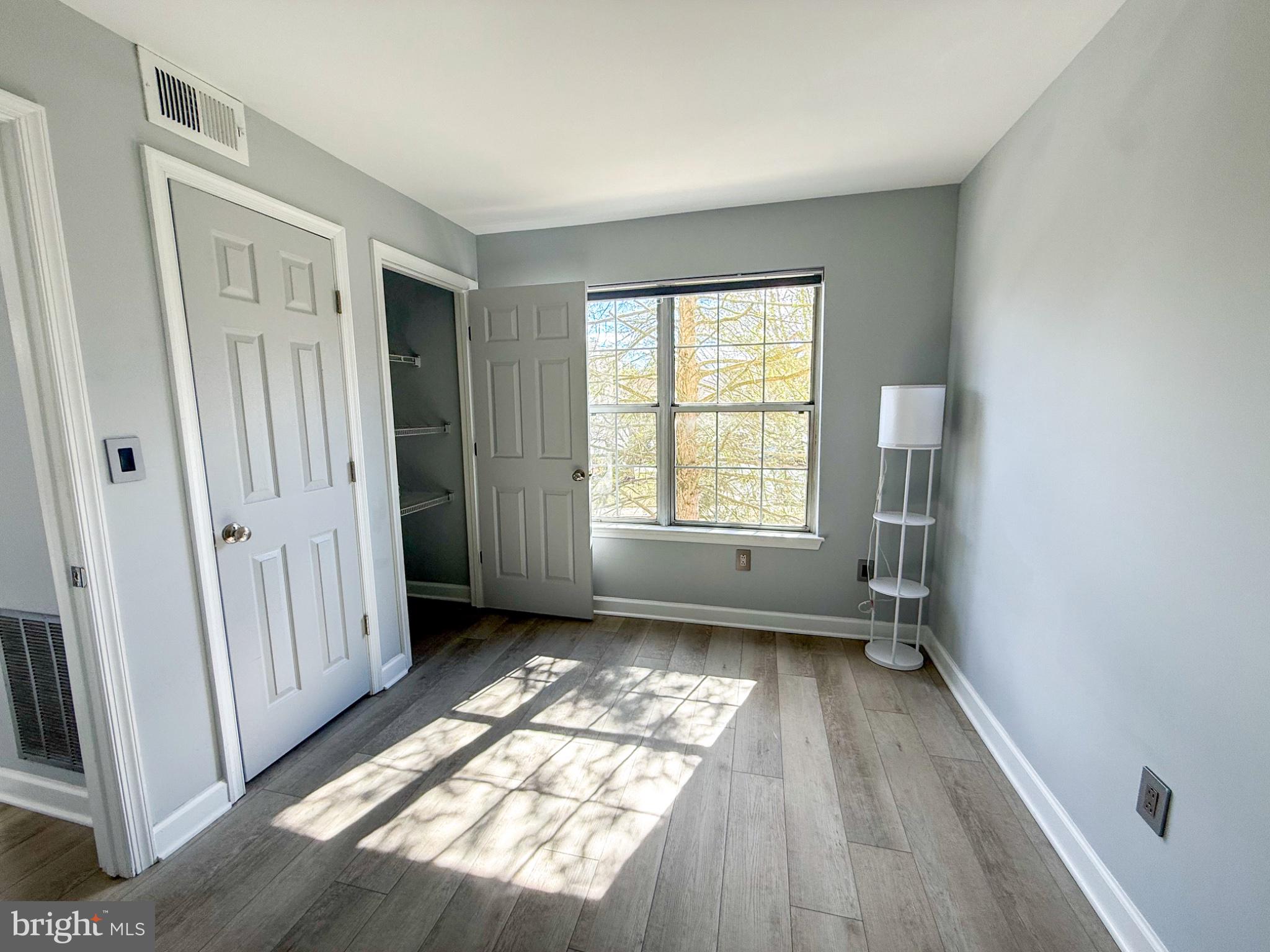 921 HILLSIDE LAKE TERRACE 306