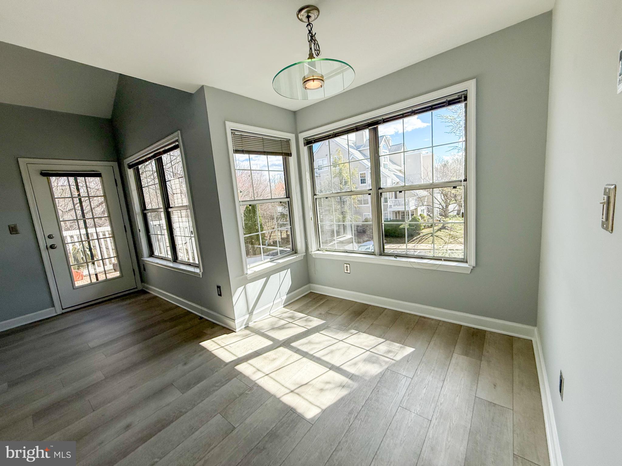 921 HILLSIDE LAKE TERRACE 306