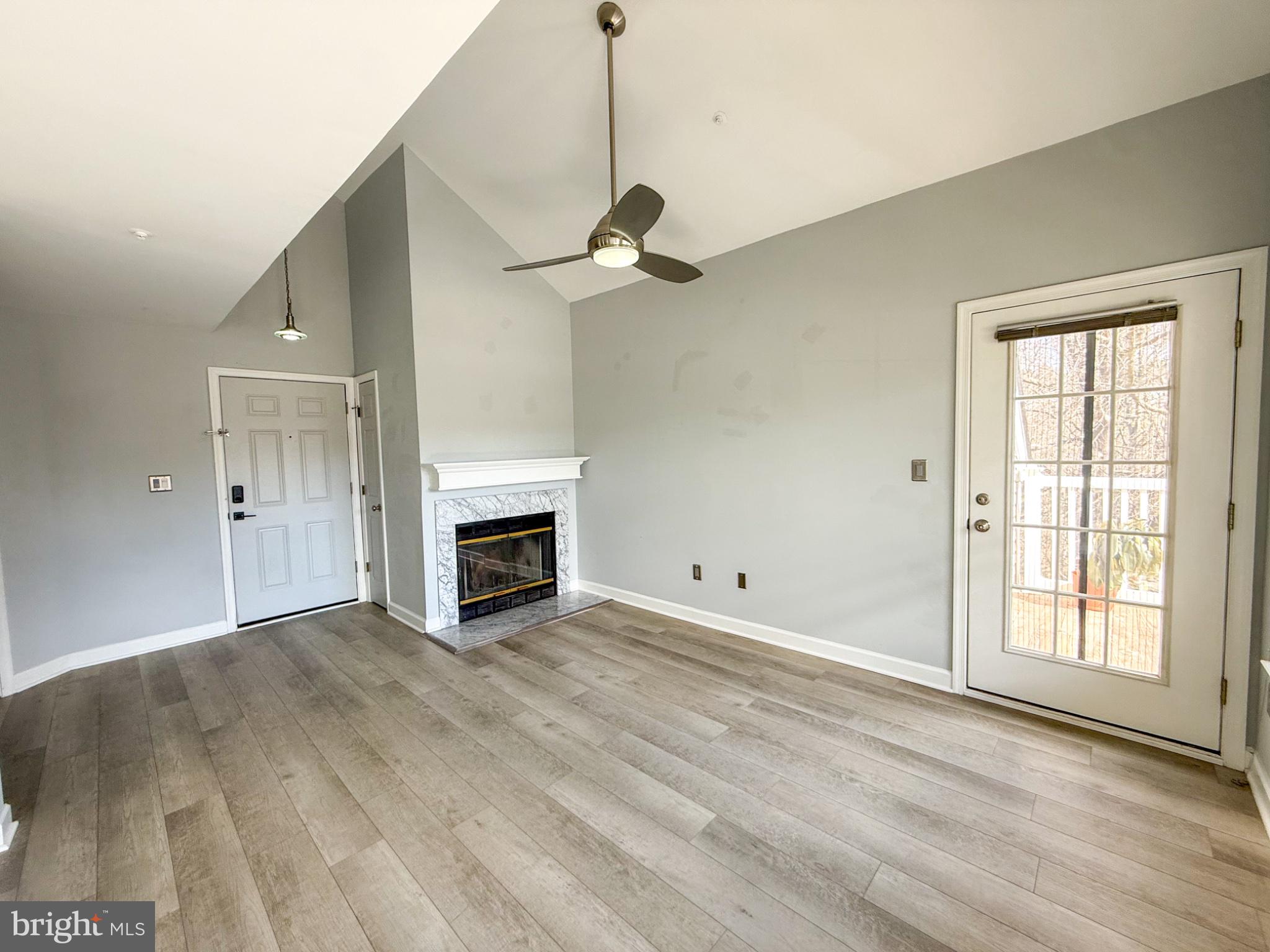 921 HILLSIDE LAKE TERRACE 306