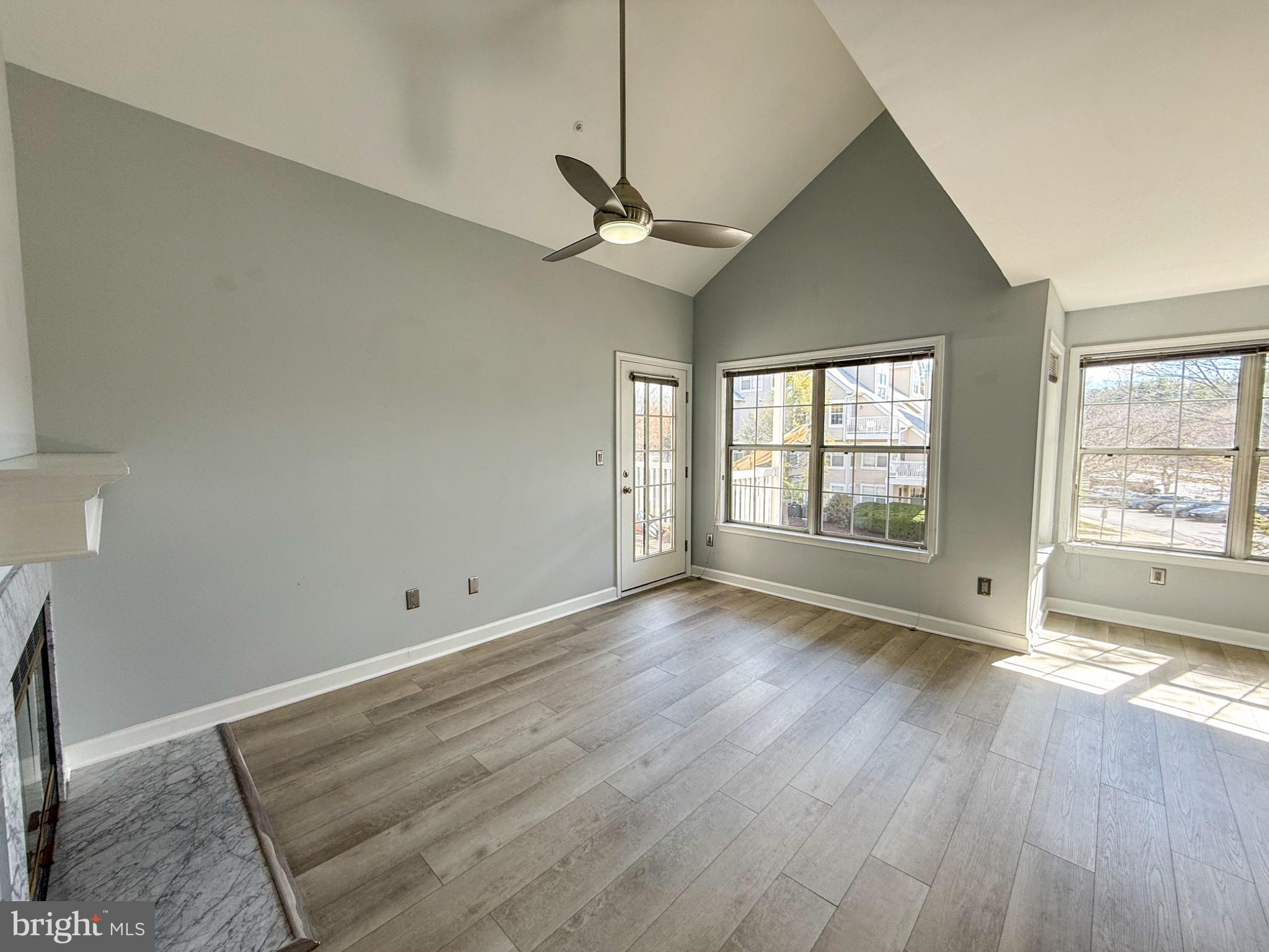 921 HILLSIDE LAKE TERRACE 306