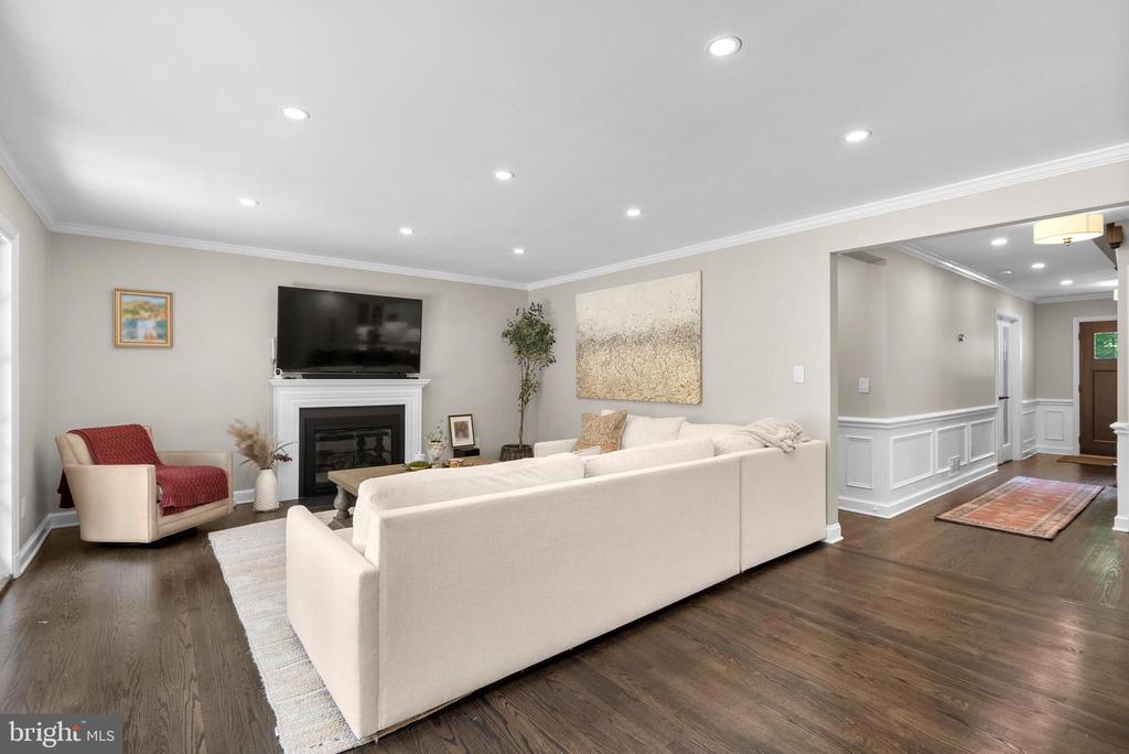 4436 CHALFONT PLACE
