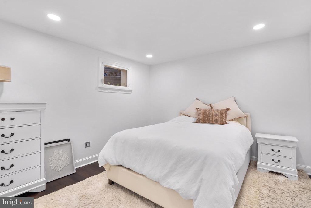 4436 CHALFONT PLACE