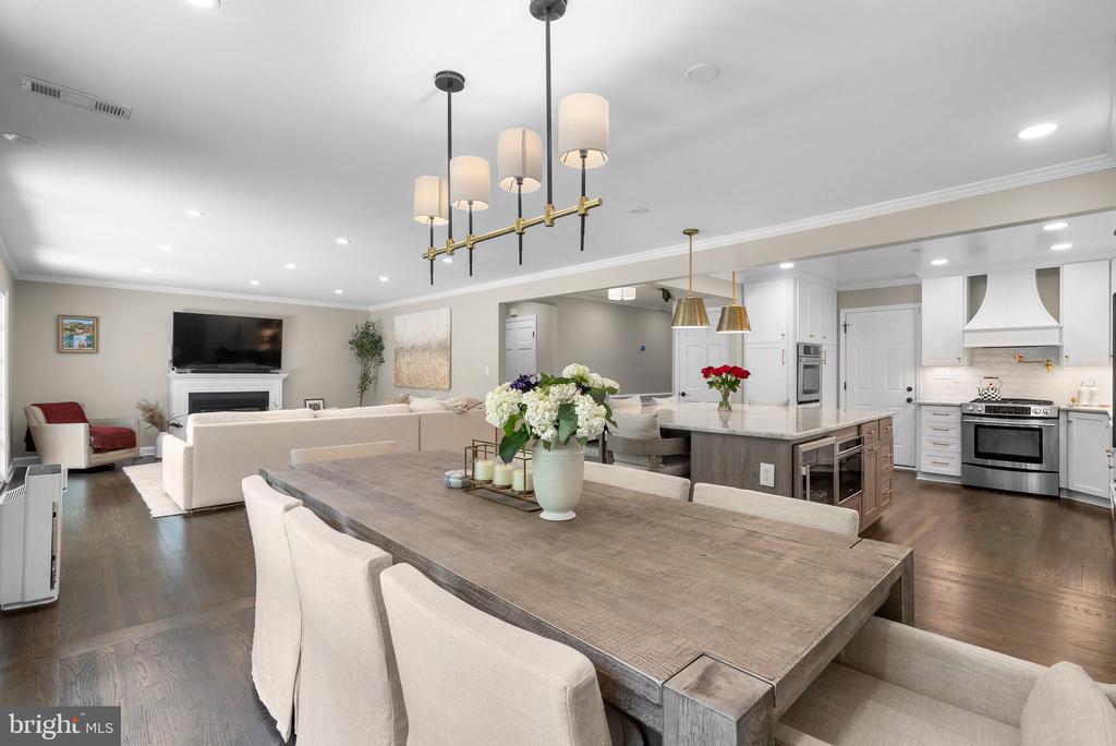 4436 CHALFONT PLACE