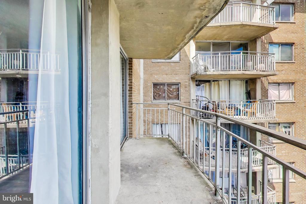 1836 METZEROTT ROAD 1826