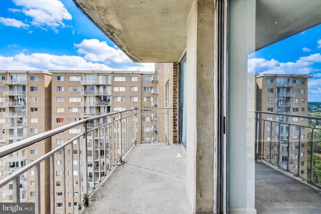 1836 METZEROTT ROAD 1826