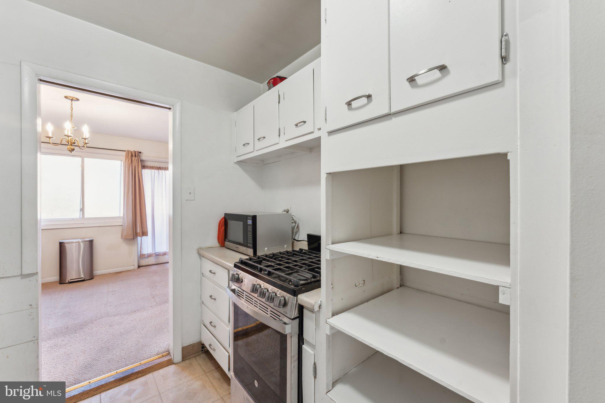 1830 Columbia Pike #103