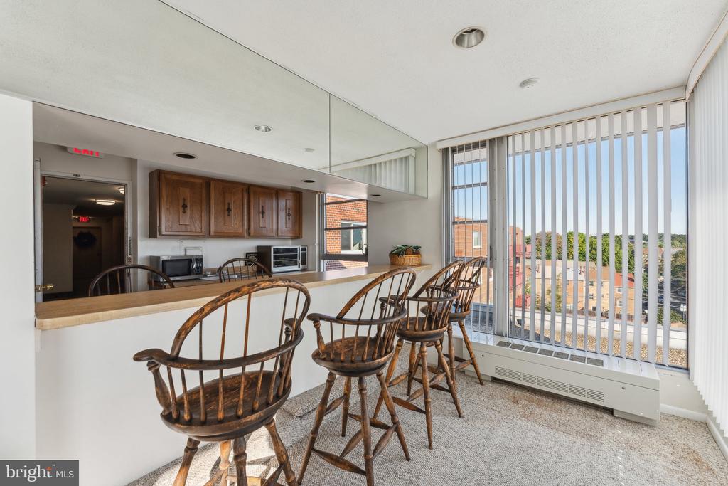 1830 Columbia Pike #103