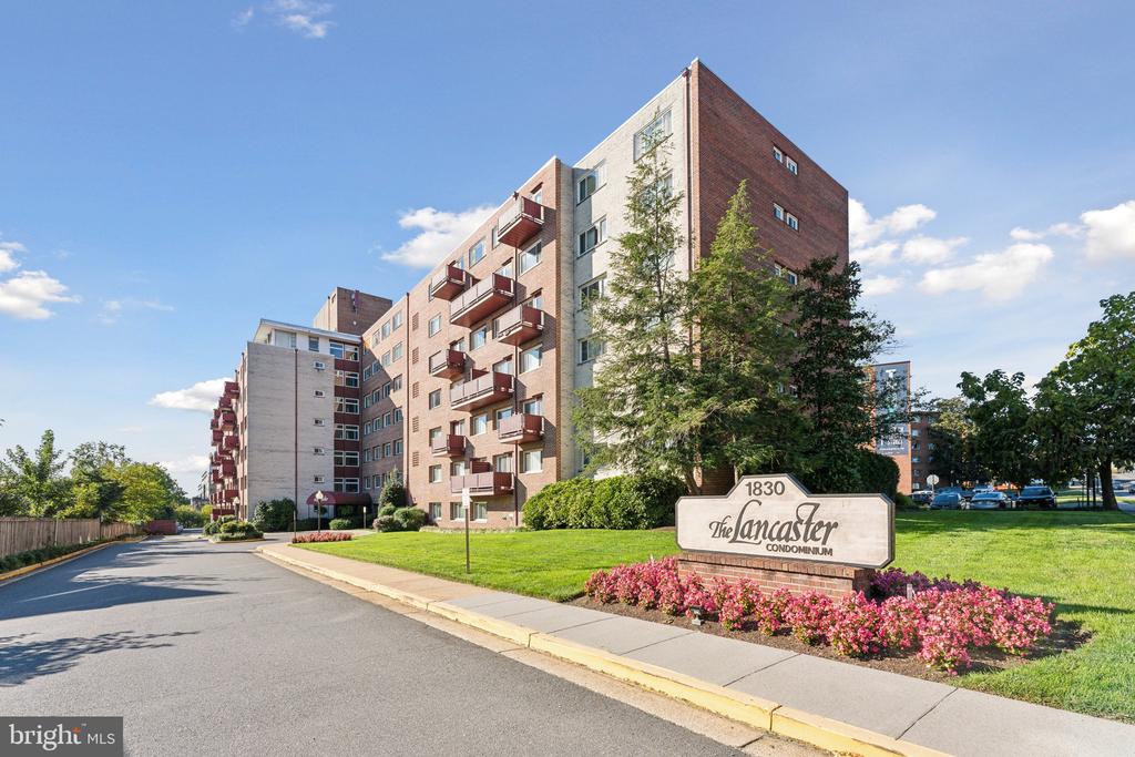 1830 Columbia Pike #103