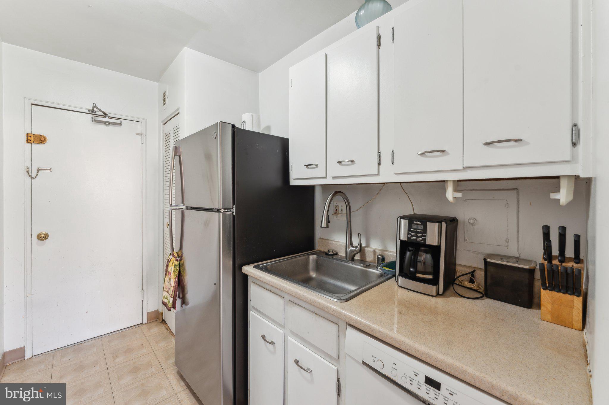 1830 Columbia Pike #103