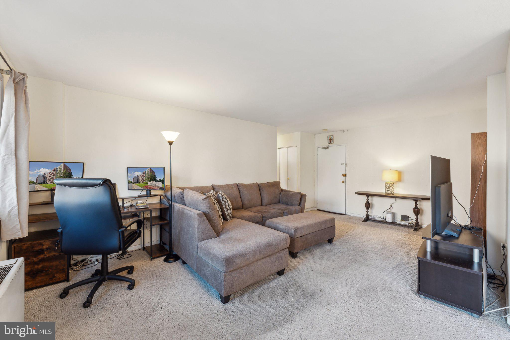 1830 Columbia Pike #103