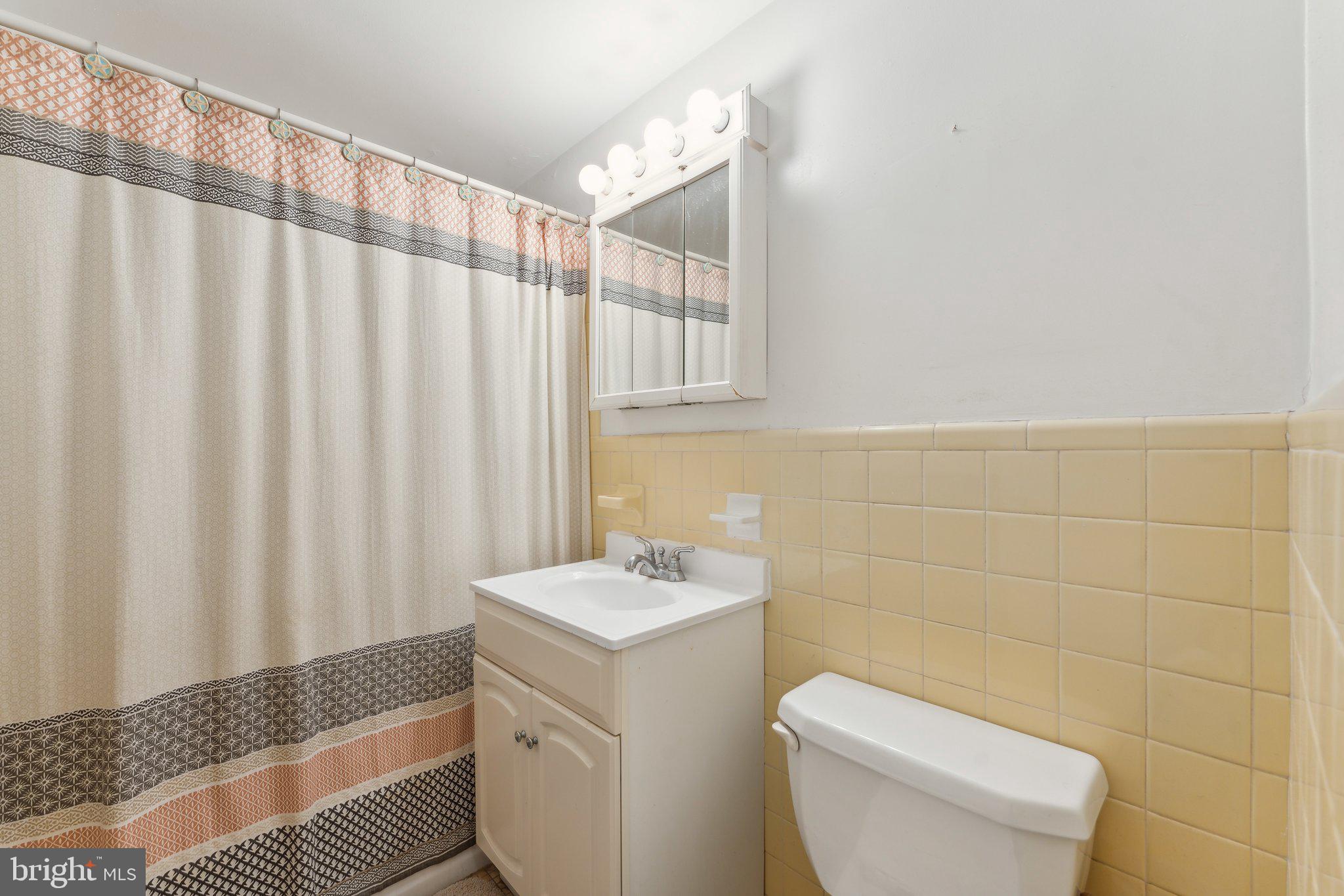 1830 Columbia Pike #103