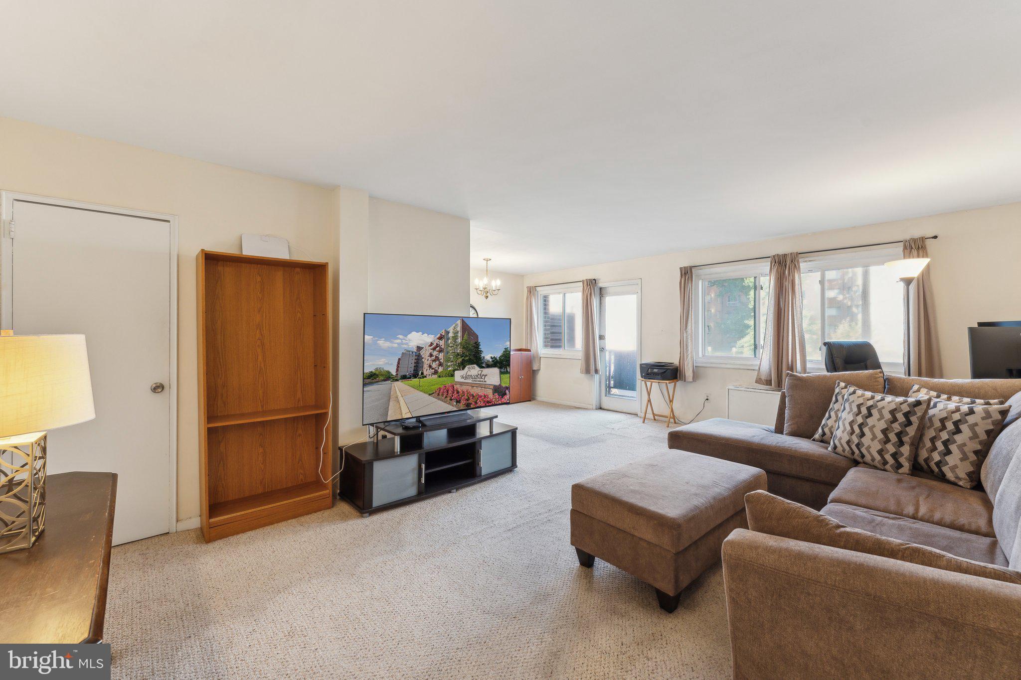 1830 Columbia Pike #103