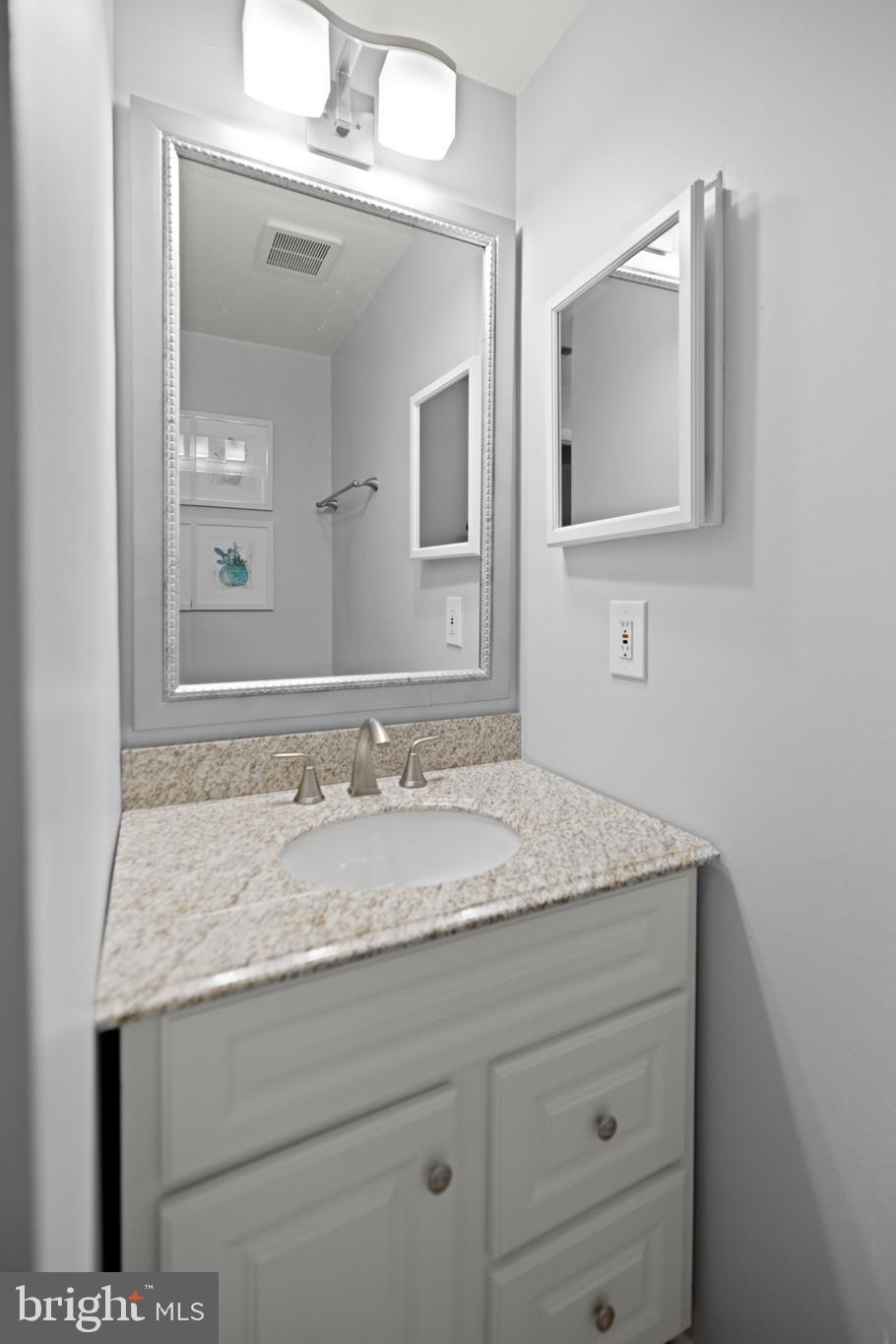 2512 S Arlington Mill Dr #5