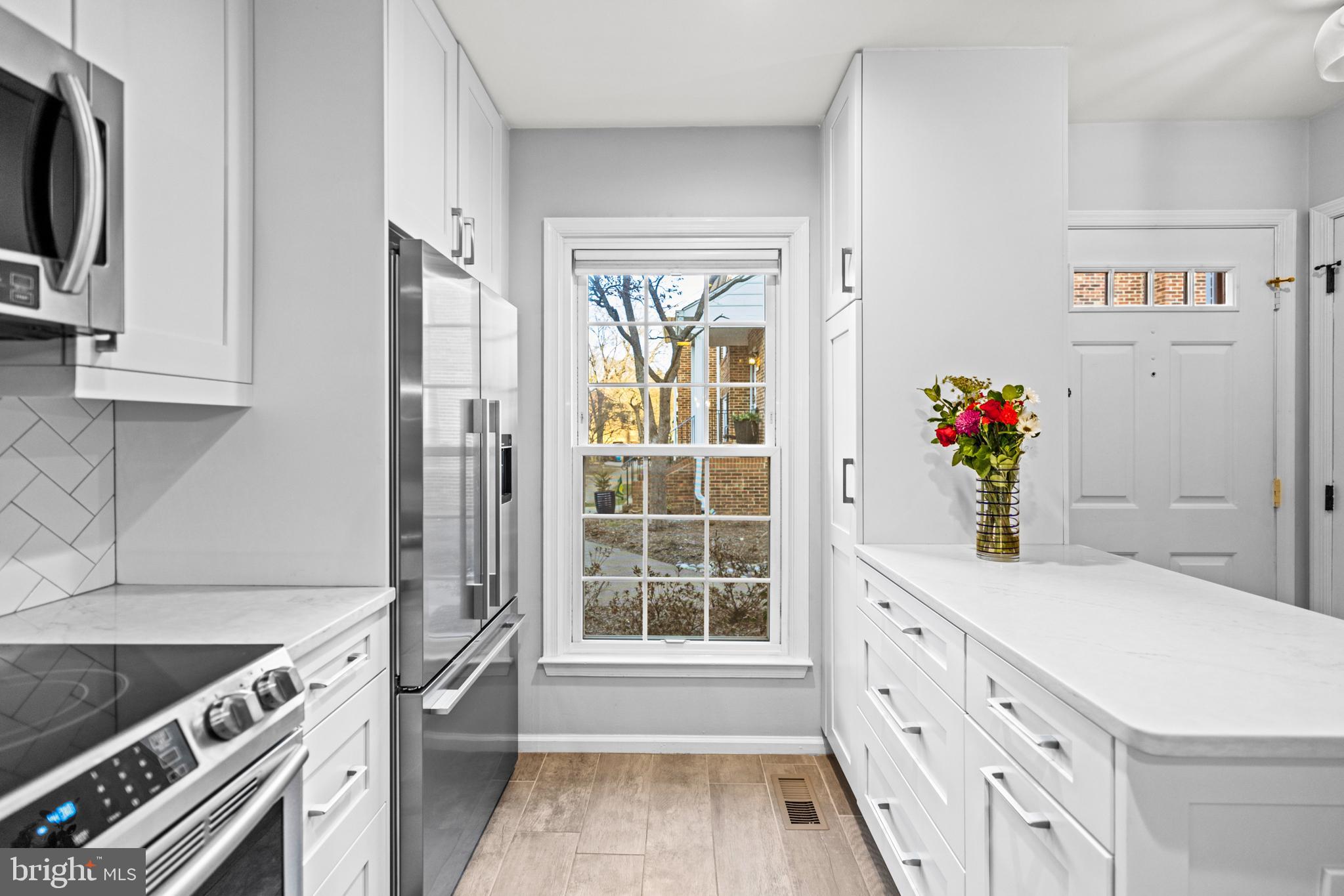 2512 S Arlington Mill Dr #5