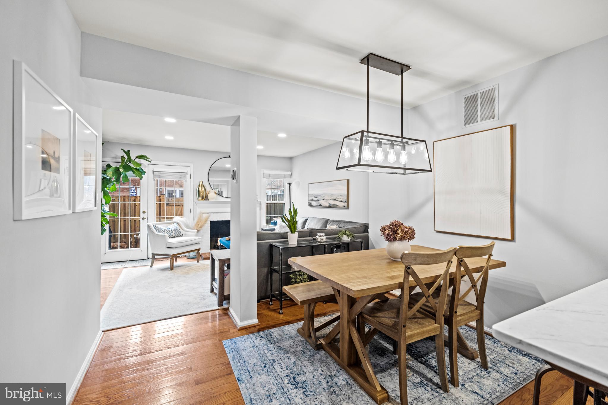 2512 S Arlington Mill Dr #5