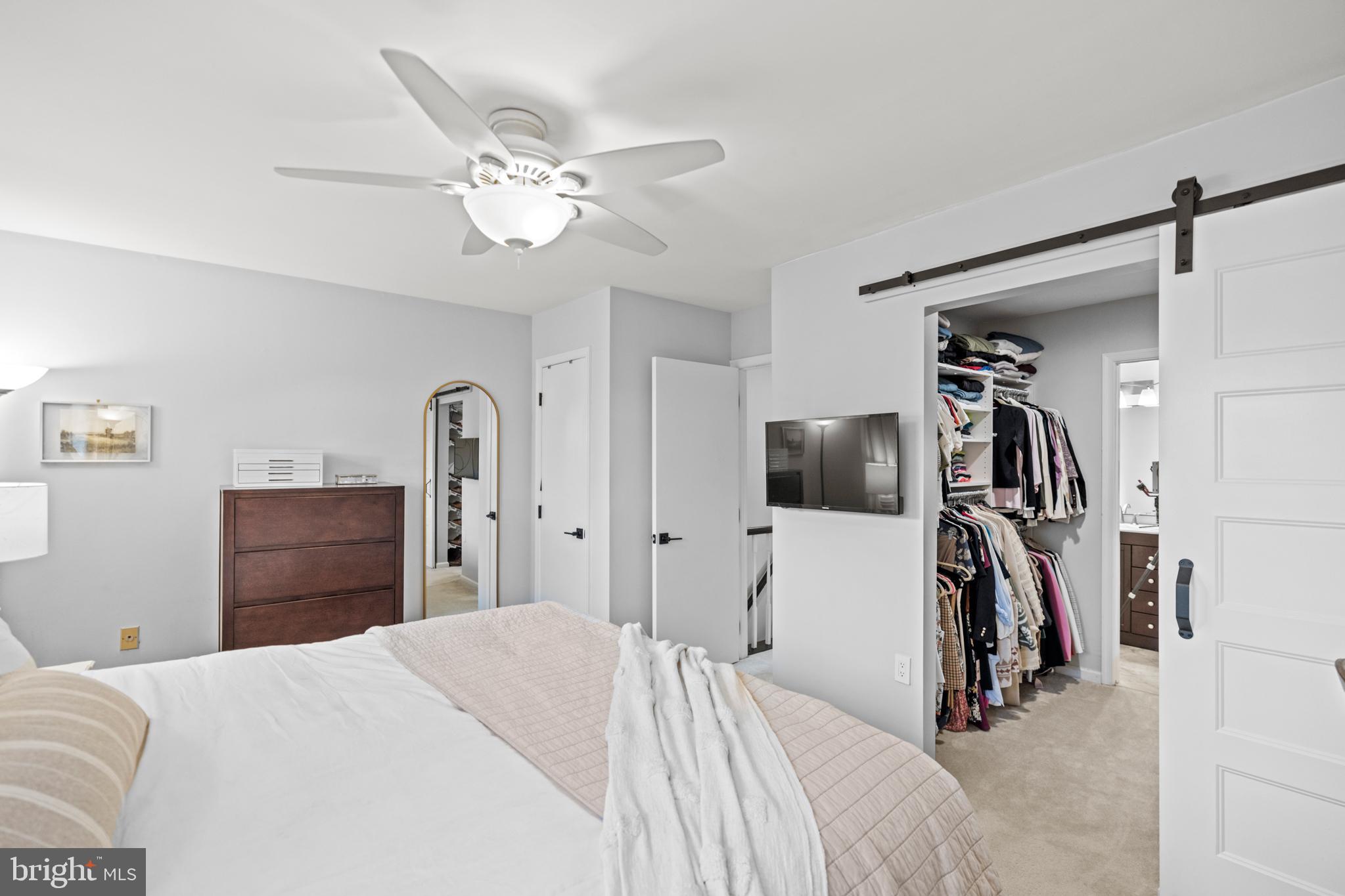 2512 S Arlington Mill Dr #5