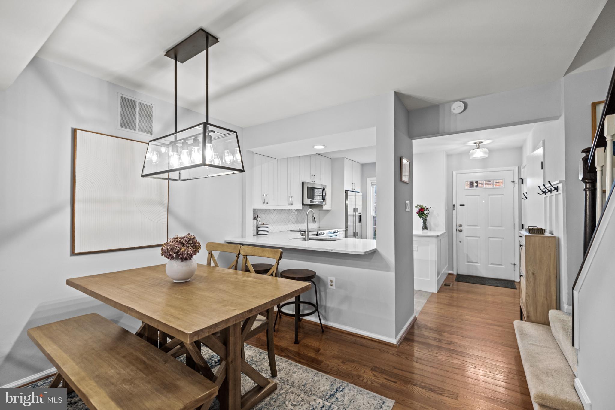 2512 S Arlington Mill Dr #5