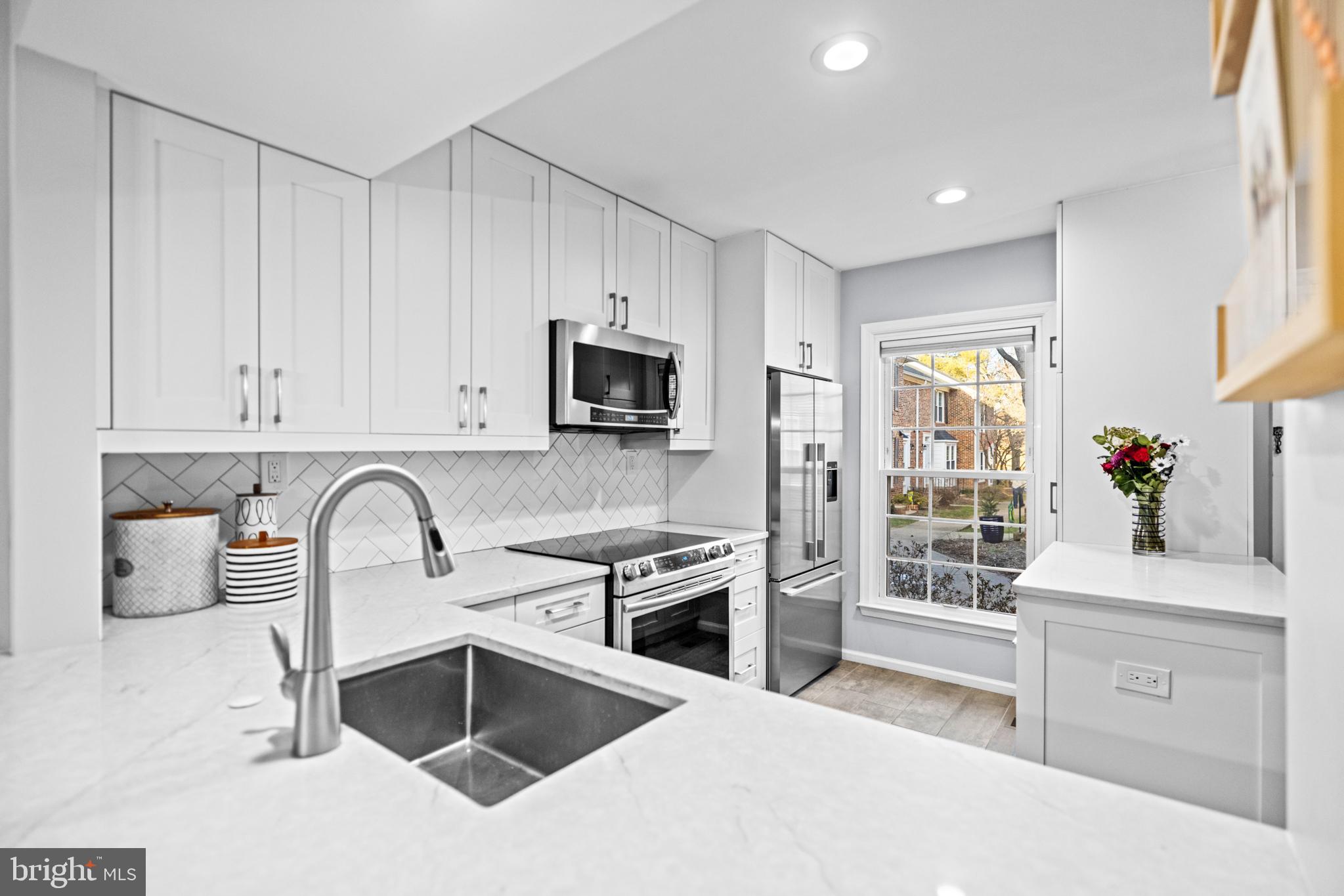 2512 S Arlington Mill Dr #5