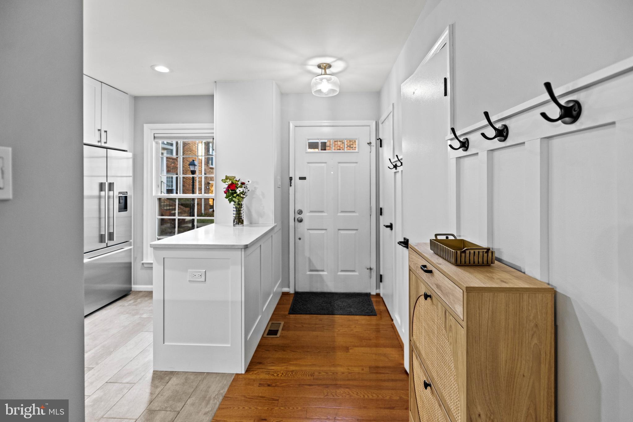 2512 S Arlington Mill Dr #5